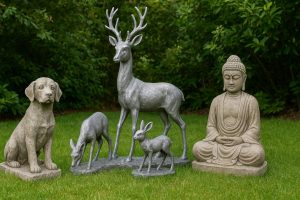 Garden statuary types: concrete and cast aluminium materials